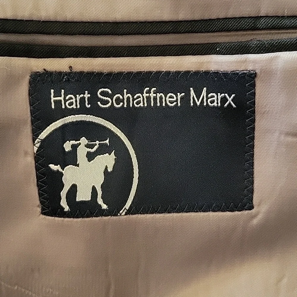 Hart Schaffner Marx hart schaffner